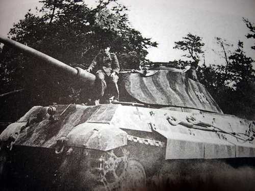 Tiger B (no. 232 or 332)