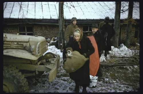 GI's help local residents