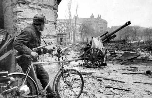 Kálvária tér, Budapest 1945