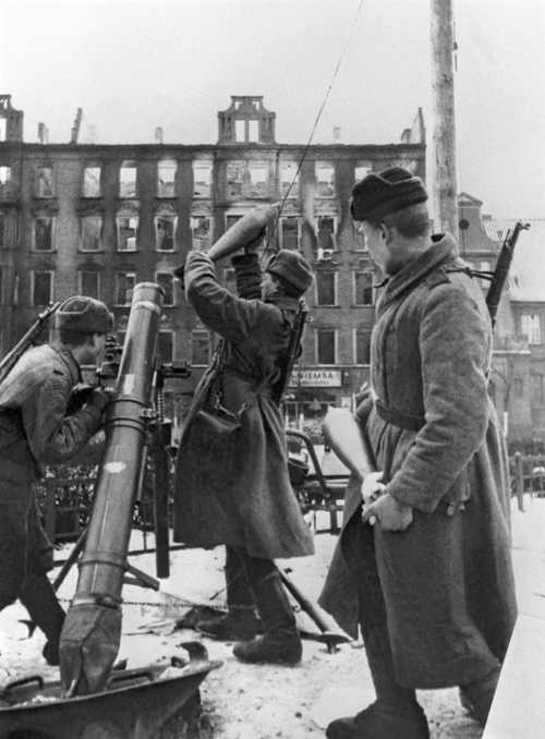 Mortar fire in Gleiwitz