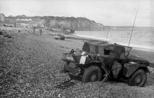 CANADIAN ARMOURED RECON TANK