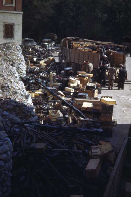 The weapons if Italian partisans