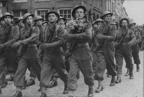 The first Polish Armoured Division on parade.