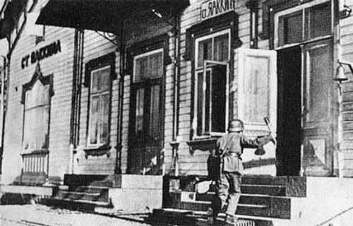 Attack to railway station