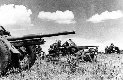 Antitank gun crews