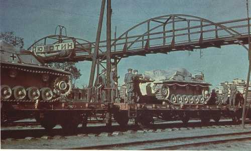 Sturmgeschuetz III's on train