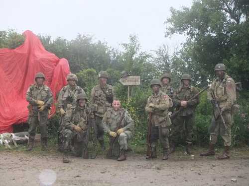 french reenactors "paratrooper stick 2"