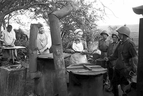 Field kitchen
