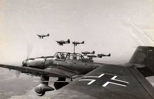 Flight of Ju-87s