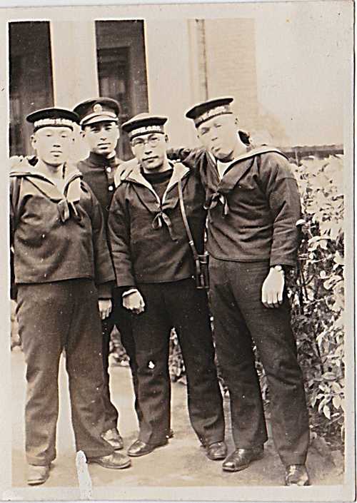 JAPANESE SAILORS group