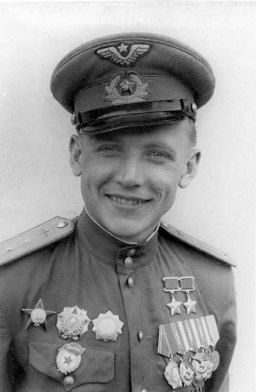 Twice Hero of the Soviet Union Kungurtsev E.M.