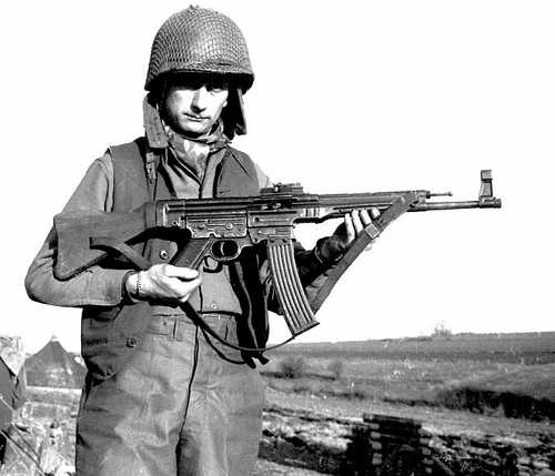 Assault rifle
