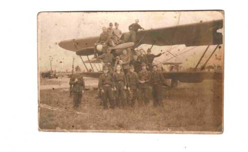 Romanian soldiers from an observation squadron