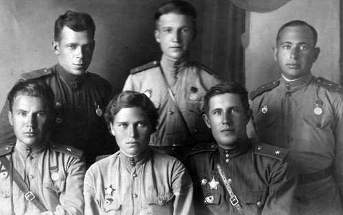 Soldiers of the 89th Guards Rifle Division