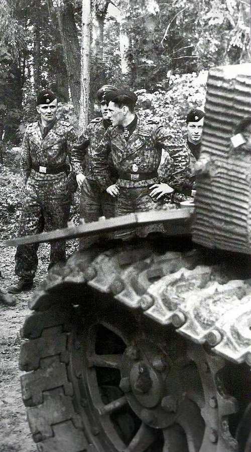 Camouflage uniform