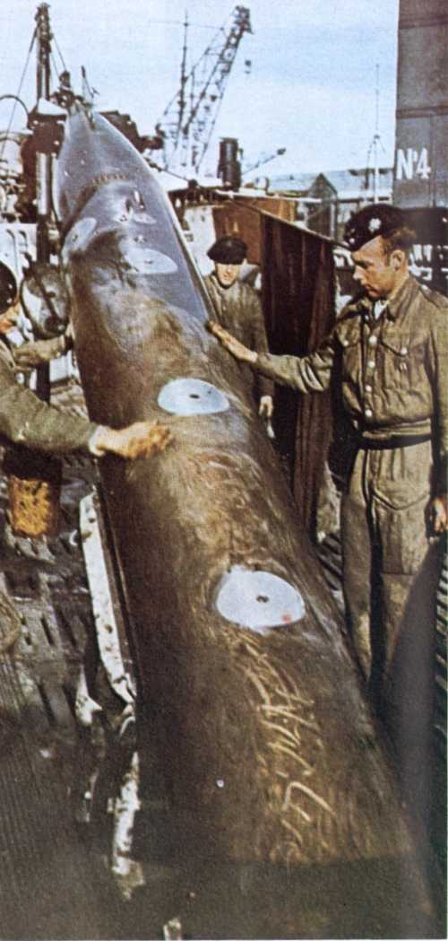 Loading torpedo