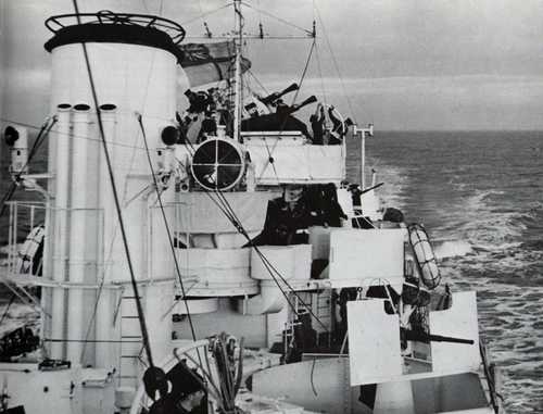 HMCS Athabaskan - shakdown
