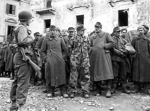 POWs in Anzio