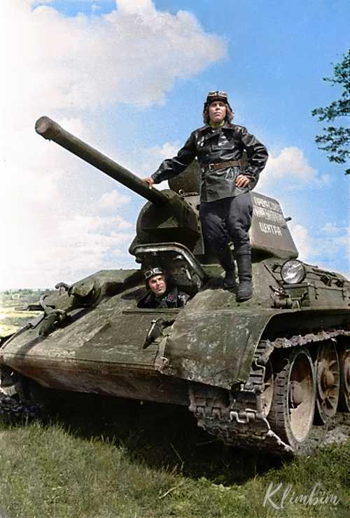 Tank column "Trade Union of Consumers' Center"