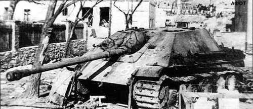 A destroyed Jagdpanther.