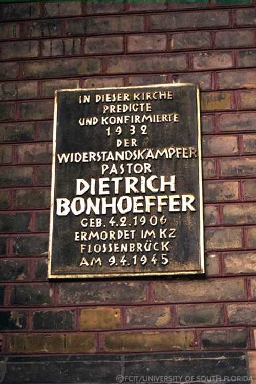 Memorial:  Dietrich Bonhof