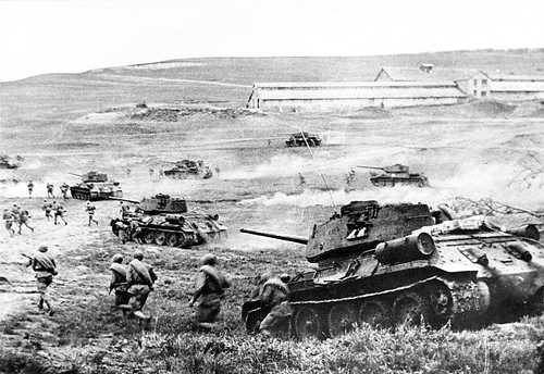 Tank and infantry attack
