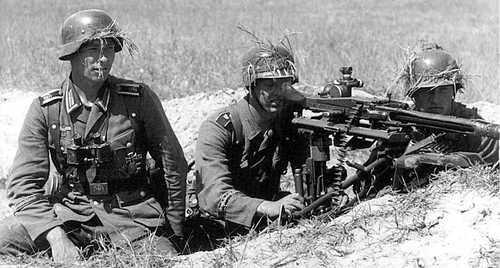 Machine-gun crew