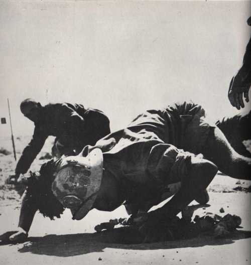 Mine clearance by Italians