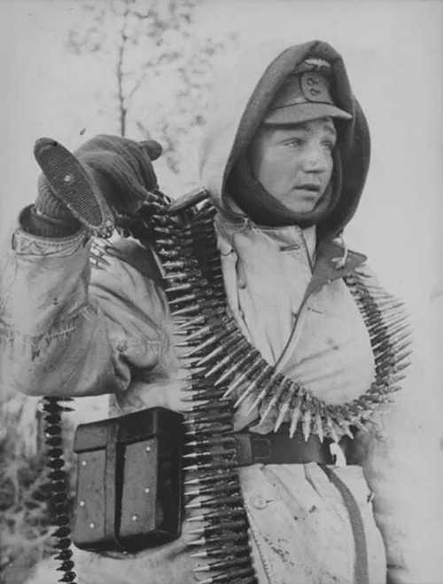 German MG gunner