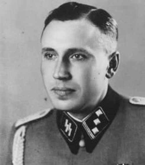 SS-Hauptsturmführer Karl Höcker.