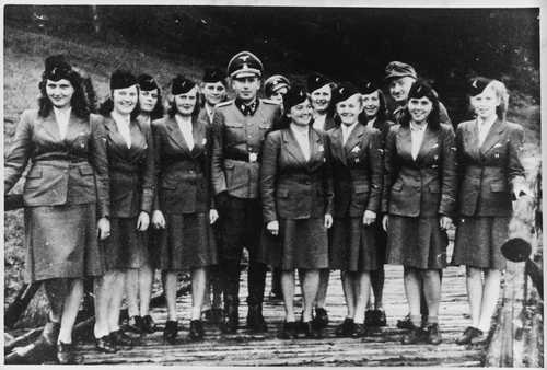 Auschwitz Helferinnen