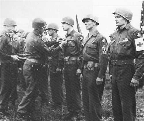 Awards to 17th Airborne Division
