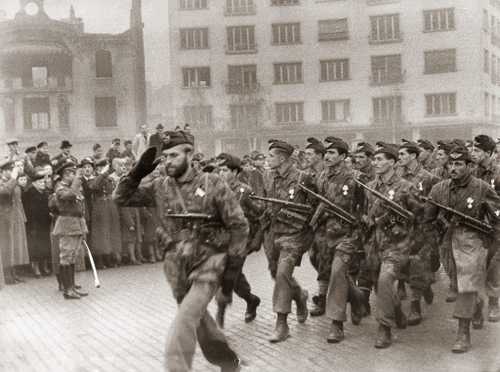 Bulgarian paratroopers 1945