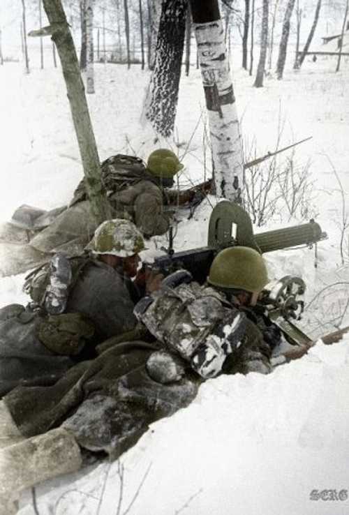 Machinegun team
