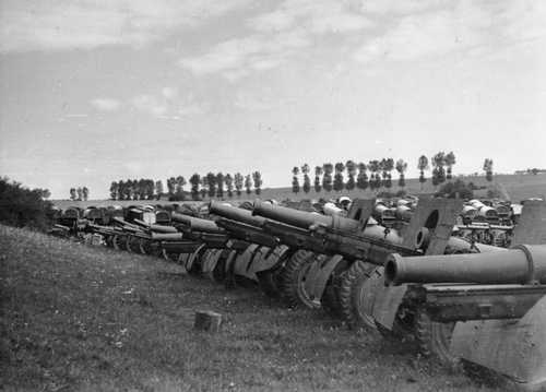 Polish howitzers repossessed by Germans in 1939