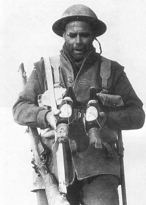 Italian anti-tank weapons