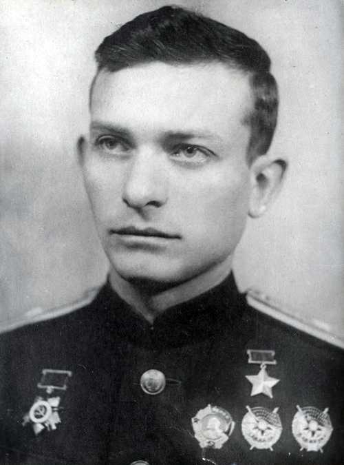 Fisanovich, commander of the submarine "M-172"