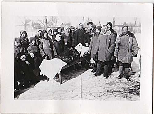 Russian civalian funeral ww2