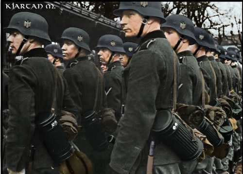 soldiers in formation