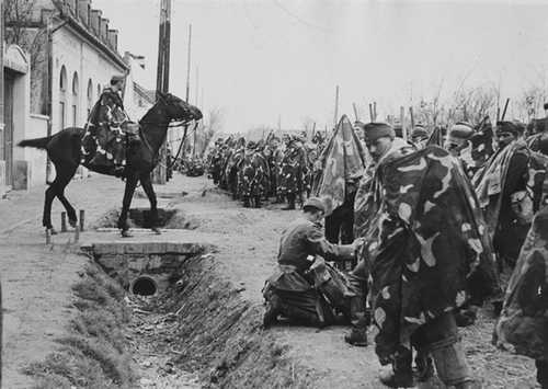 Hungarian Honvéds resting