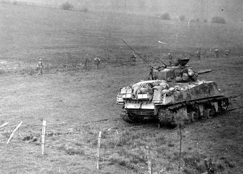 Tank and infantry advance