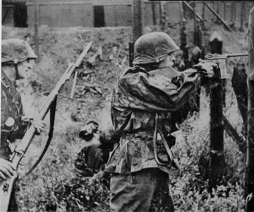 Mauser C-96 in action.