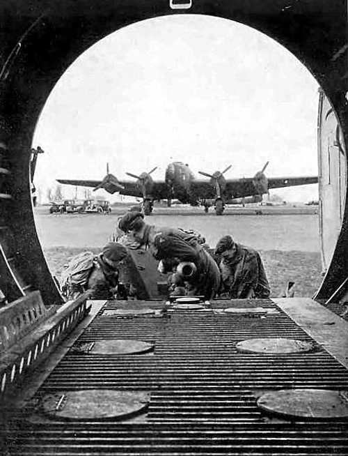 Horsa glider being loaded