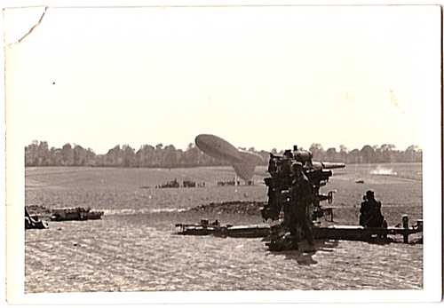 German 88 air balloon in back ground