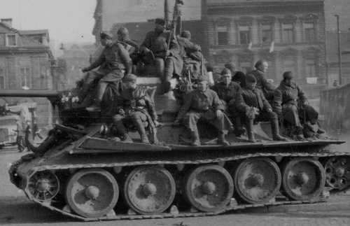 T-34-85 with road wheels from the "Panther"