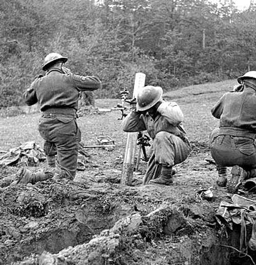 Mortar team in action