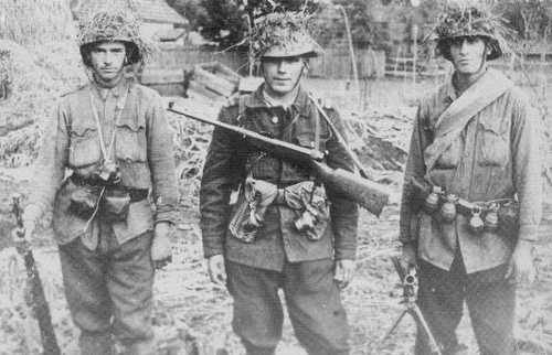 Romanian soldiers.