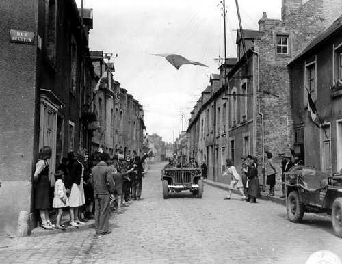 French inhabitants show welcome