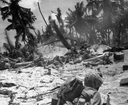Marines landing on Tarawa