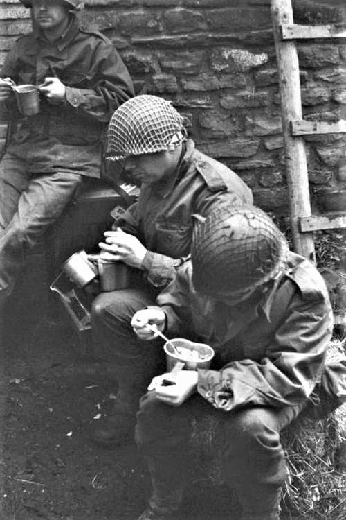 Mealtime in the field
